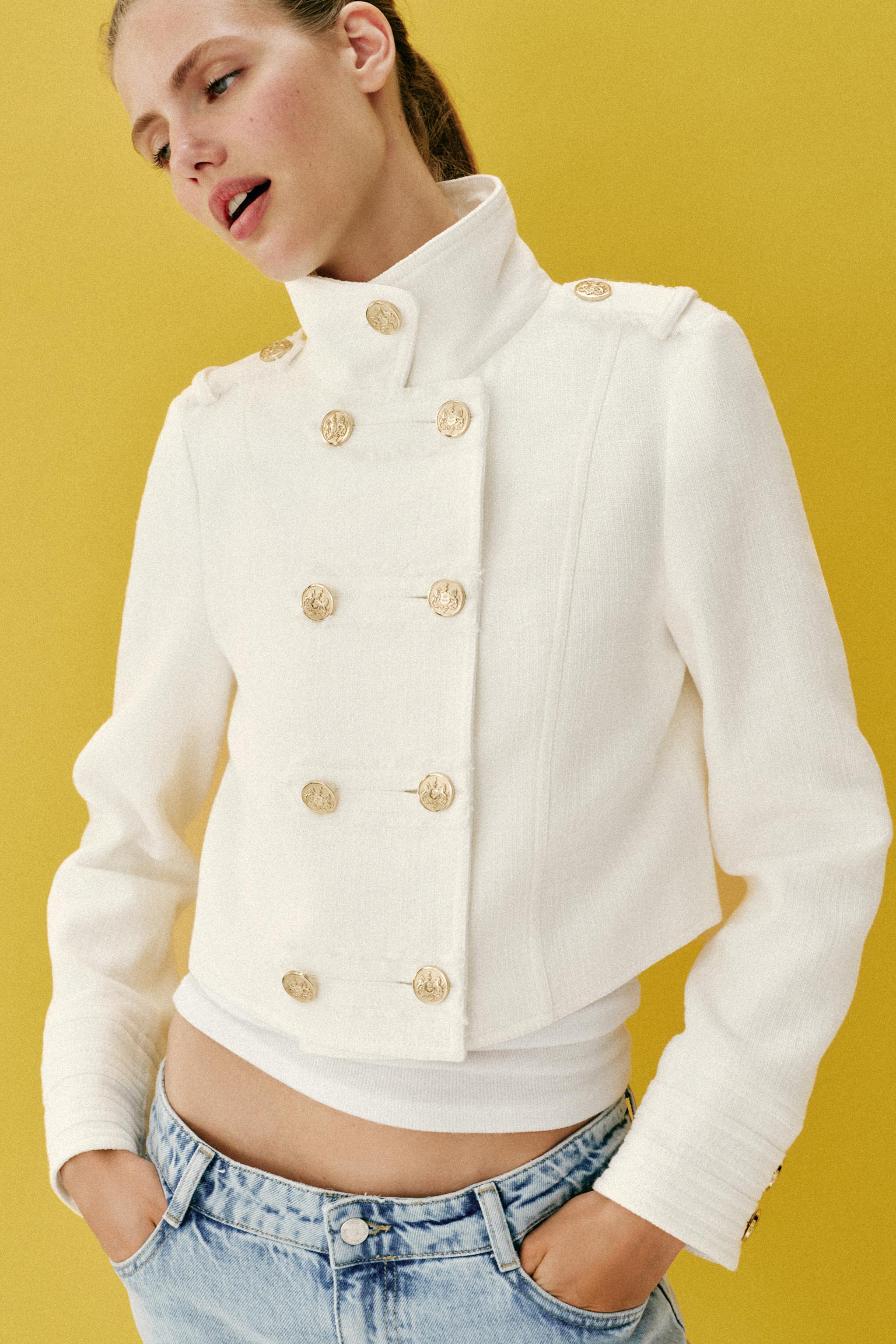 GOLD BUTTON WRAP JACKET
